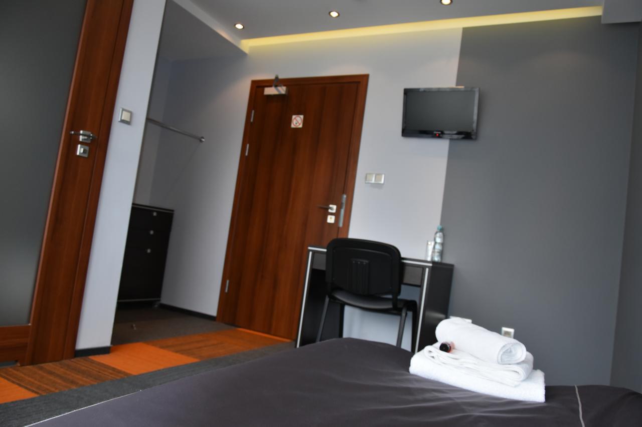Mloda Europa Lodz  Exterior photo